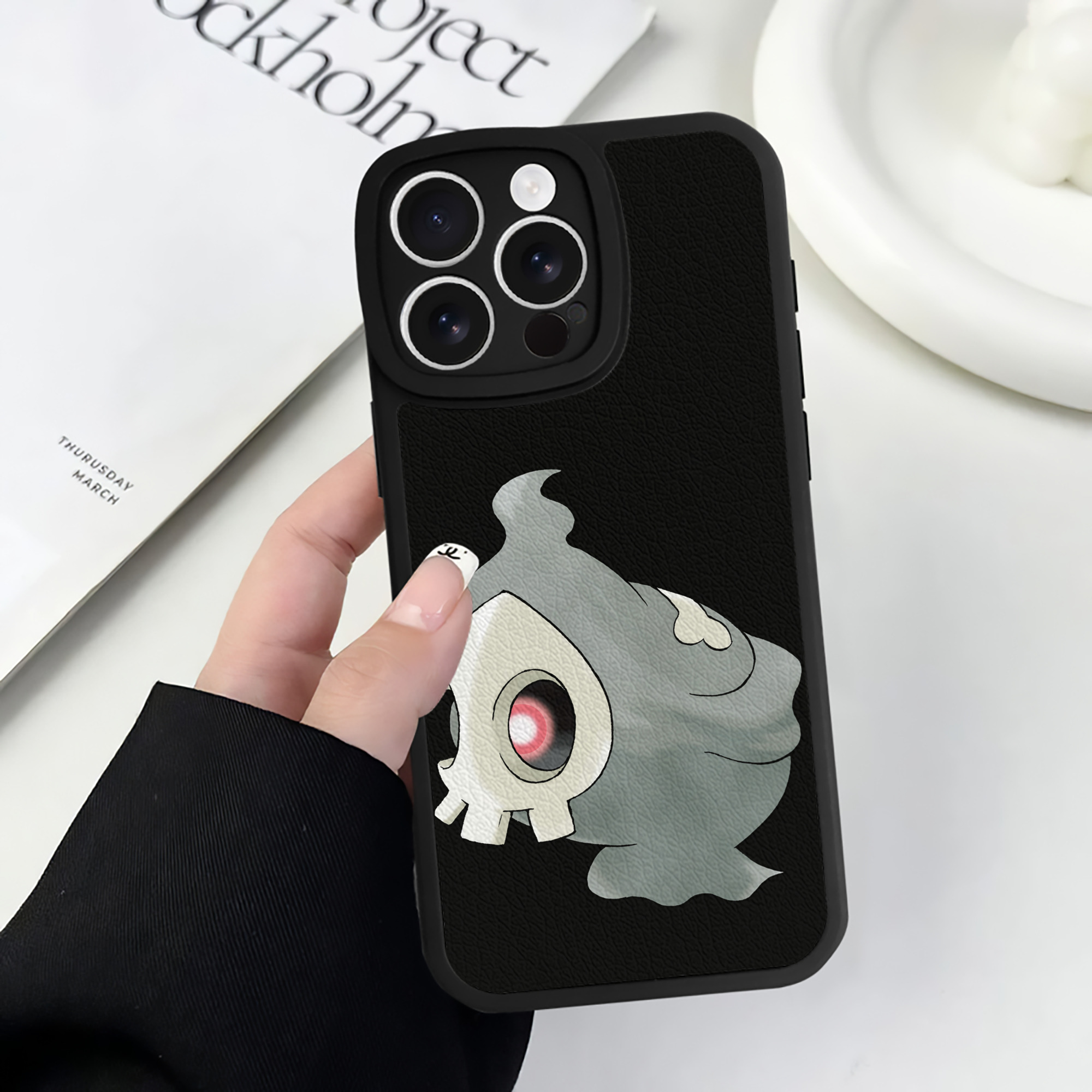 （画像用） ポケットモンスター Pokémon 【iPhone 16シリーズ対応】シリコンスマホケース（レザー調） 材質：シリコン